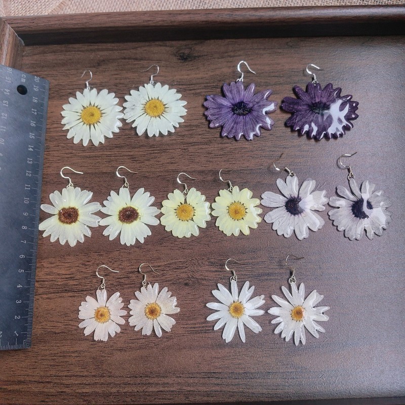 Body Jewelry Wholesale - Niedliche Pflanzen-Serie Ohrringe Handgefertigte Epoxidharz Natürliche